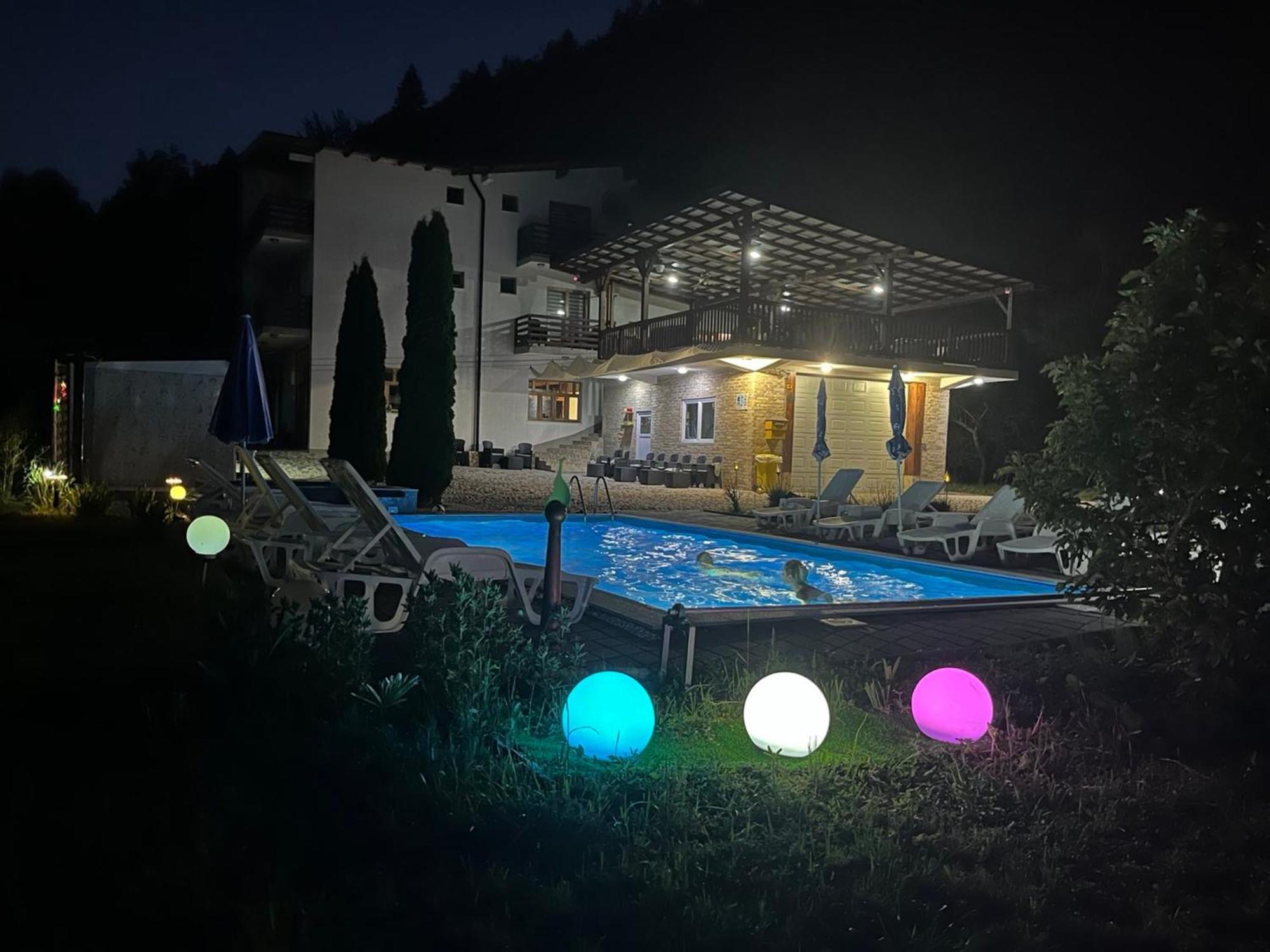 Heaven Villa *